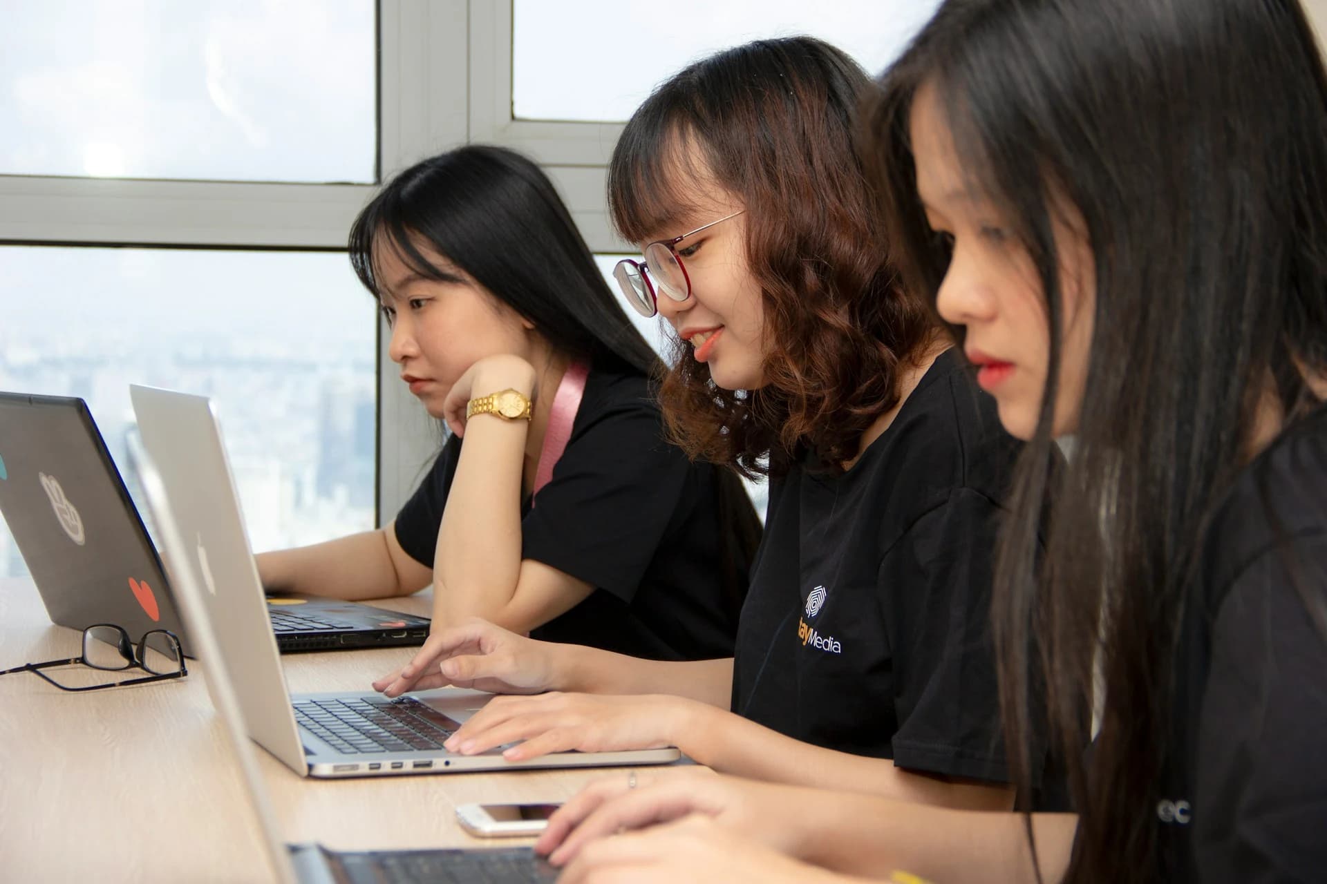 Filipino community members using digital services